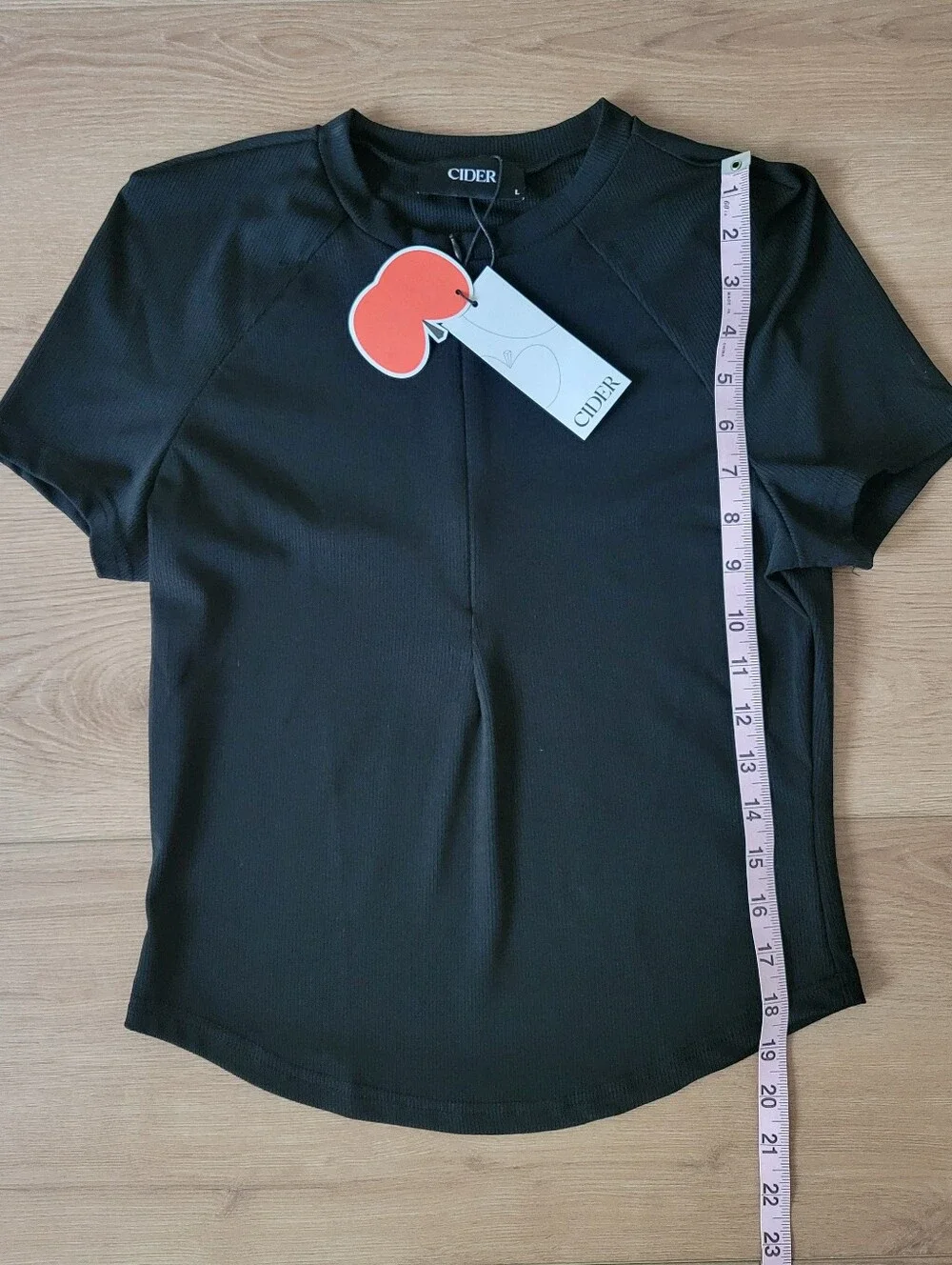 Cider Black Top Zipper V-neckline Ribbed Large Nwt Tshirt Tee Shirt Sporty Slim - Picture 4 of 6